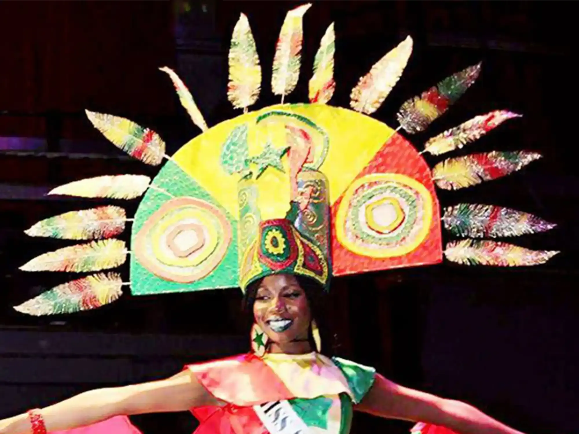 An example of a Tam Design art to wear in your hair or on your head